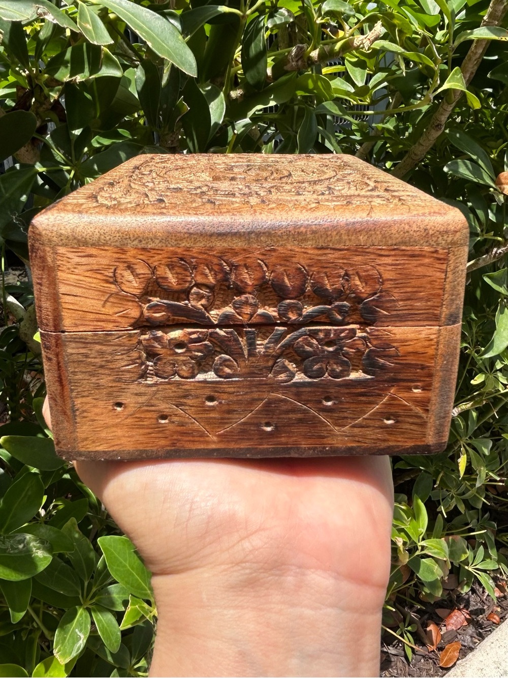 Hand Carved Eye of Horus Wooden Box 4x6 Jewelry Crystal Keepsake Storage - Picture 5 of 6